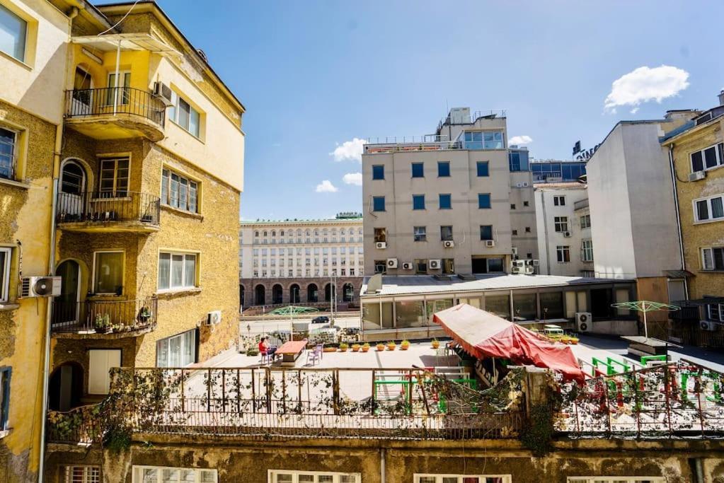 Cozy 2-Bedroom Flat In The Very Center Of Sofia Eksteriør billede